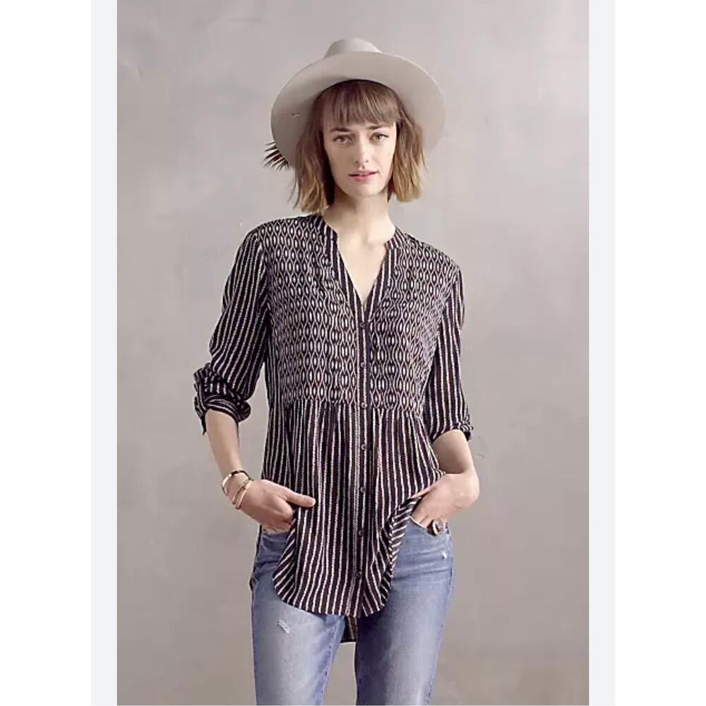 Anthropologie Maeve Women's Black White Calia Top Sz 8 Minimalist Closet Staple
